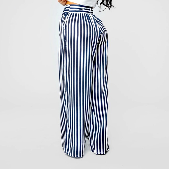 Fashion Nova Pants - NWT Navy/White Stripe Pants